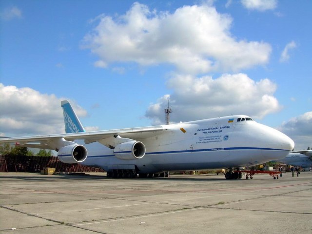 76 Ан-124.jpg